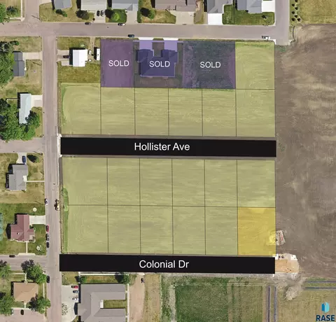 207 Colonial Dr, Salem, SD 57058