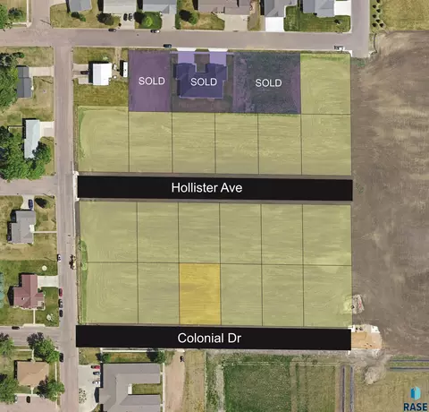 210 Colonial Dr, Salem, SD 57058