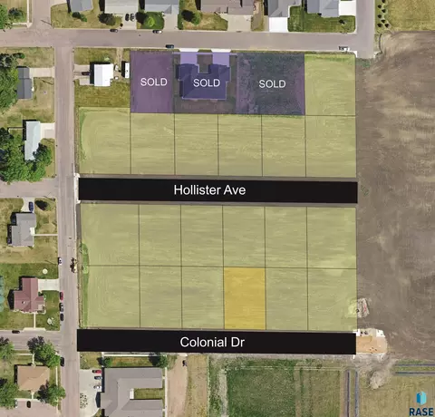 209 Colonial Dr, Salem, SD 57058