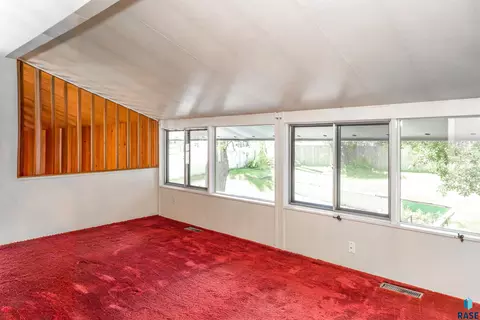 Other - 713 29th St, Sioux Falls, SD 57105 photo 3 of 3