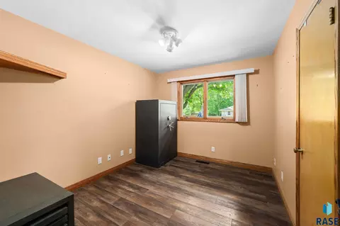Bedroom - 201 S 5th Ave, Brandon, SD 57005 photo 1 of 12