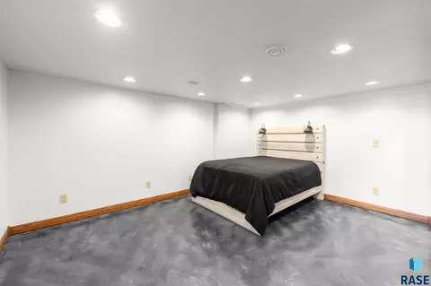 Bedroom - 201 S 5th Ave, Brandon, SD 57005 photo 11 of 12
