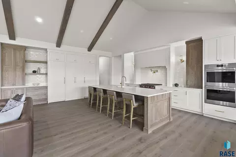 Kitchen - 3416 E Bronze Ln, Sioux Falls, SD 57110 photo 6 of 10