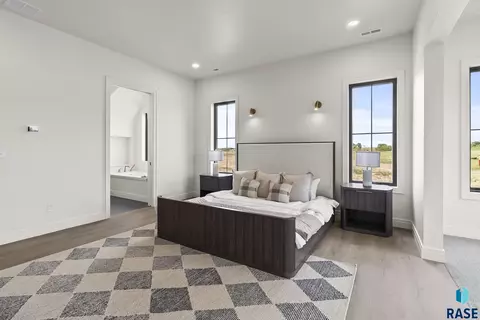 Bedroom - 3416 E Bronze Ln, Sioux Falls, SD 57110 photo 6 of 9
