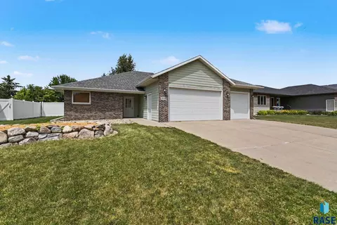 Other - 828 E 70th St, Sioux Falls, SD 57108 photo 1 of 7