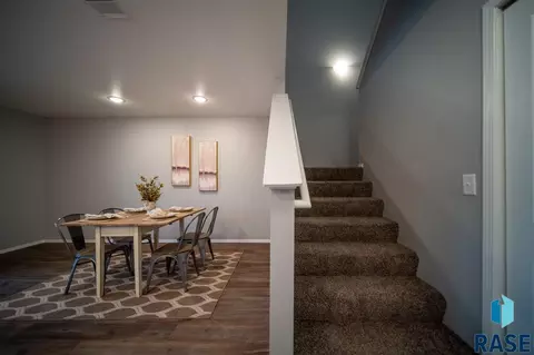 210 N Nesmith Ave, Sioux Falls, SD 57103 photo 13