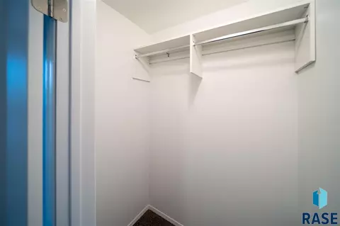 210 N Nesmith Ave, Sioux Falls, SD 57103 photo 19