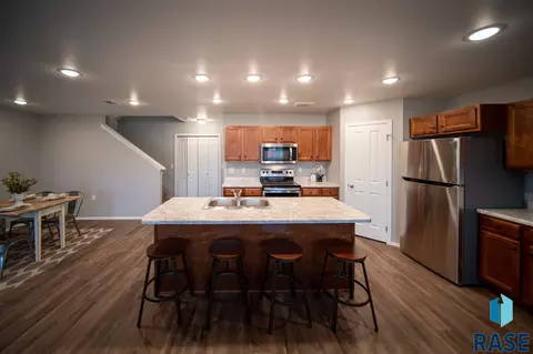 210 N Nesmith Ave, Sioux Falls, SD 57103 photo 9