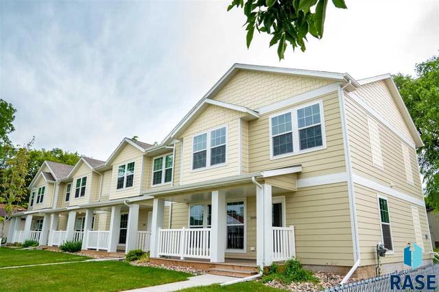 210 N Nesmith Ave, Sioux Falls, SD 57103
