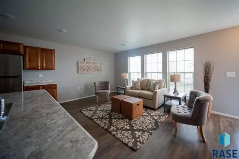 210 N Nesmith Ave, Sioux Falls, SD 57103 photo 7