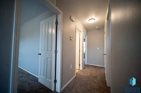 210 N Nesmith Ave, Sioux Falls, SD 57103 photo 15