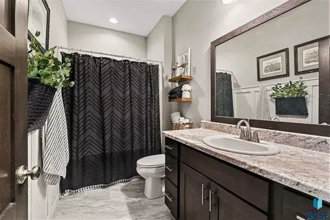Bath - 3905 E 68th St, Sioux Falls, SD 57108 photo 1 of 2