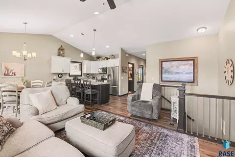 Living - 3905 E 68th St, Sioux Falls, SD 57108 photo 2 of 2