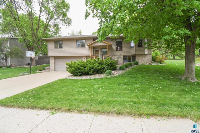 5008 S Twin Ridge Rd, Sioux Falls, SD 57108