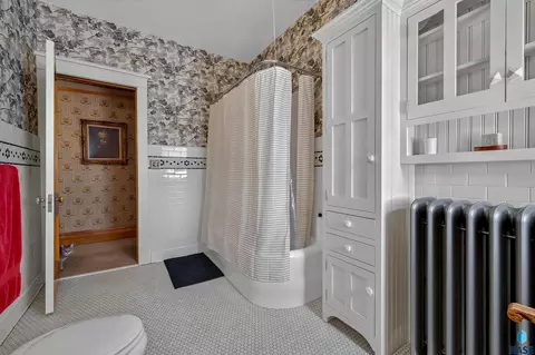 Bath - 903 N Dakota St, Canton, SD 57013 photo 4 of 4
