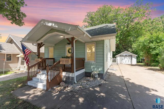 908 N French Ave, Sioux Falls, SD 57103