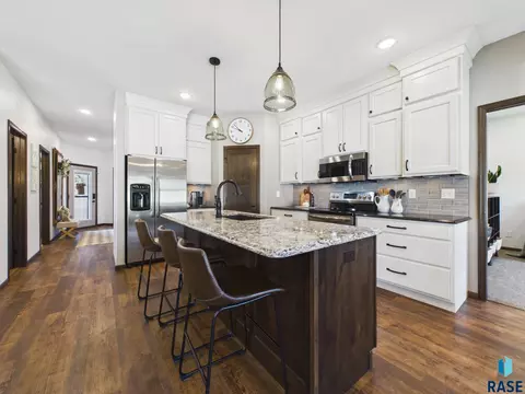 5009 E 62nd St, Sioux Falls, SD 57108 photo 9
