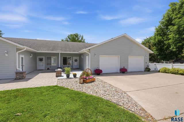 703 N Mundt Ave #3, Hartford, SD 57033