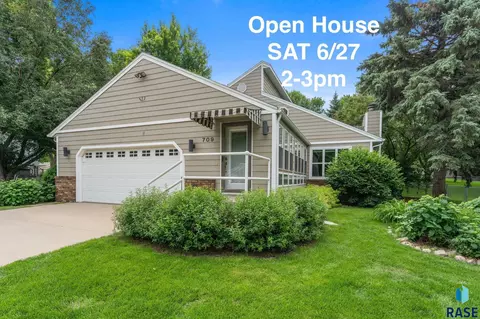 709 E Sandpiper Trl, Sioux Falls, SD 57108