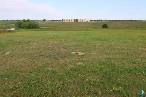 465 Th Ave, Colton, SD 57018 photo 2