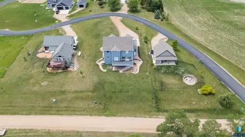 View/Area - 101 Lakeview Dr, Hurley, SD 57036 photo 10 of 11