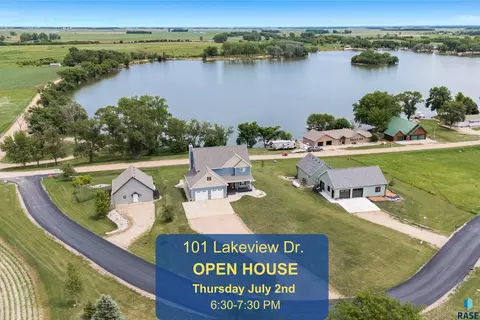101 Lakeview Dr, Hurley, SD 57036