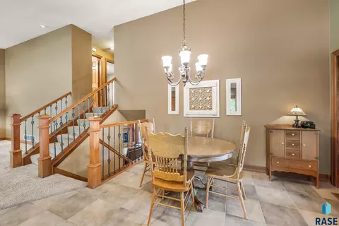 800 W Glen Eagle St, Sioux Falls, SD 57108 photo 13