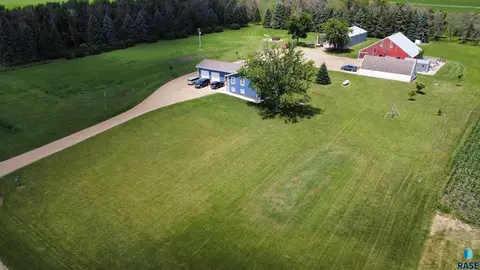 19852 120th St, Wilmont, MN 56185
