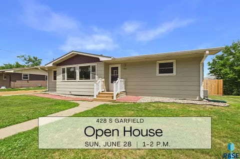 428 S Garfield St, Lennox, SD 57039