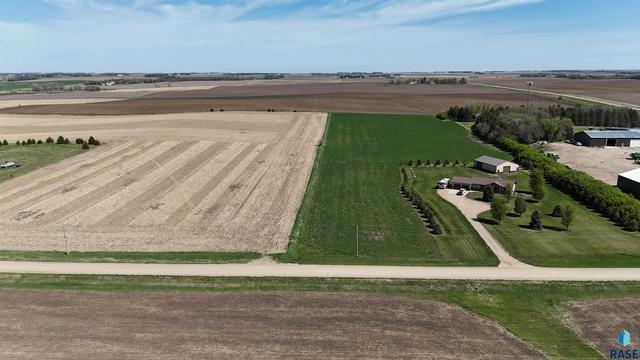 253 Rd St, Garretson, SD 57030