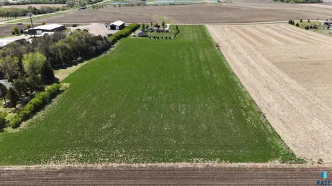 253 Rd St, Garretson, SD 57030 photo 3