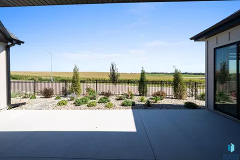 Exterior - 5921 E Rush St, Sioux Falls, SD 57110 photo 5 of 6