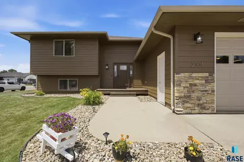 2301 N Devon Ave, Tea, SD 57064 photo 3