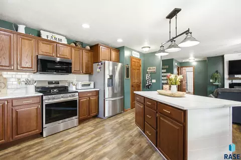 2301 N Devon Ave, Tea, SD 57064 photo 14