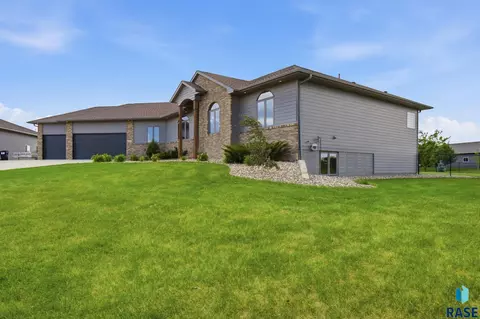 Exterior - 27217 Lovely Pl, Tea, SD 57064 photo 12 of 13