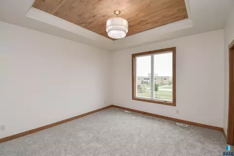 6601 E Fieldview St, Sioux Falls, SD 57110 photo 27