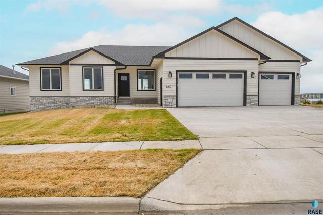 6601 E Fieldview St, Sioux Falls, SD 57110
