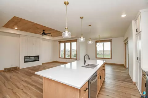 6601 E Fieldview St, Sioux Falls, SD 57110 photo 14