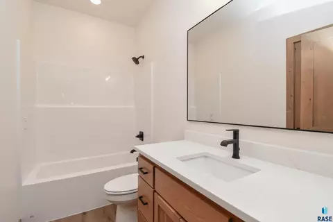 6601 E Fieldview St, Sioux Falls, SD 57110 photo 35