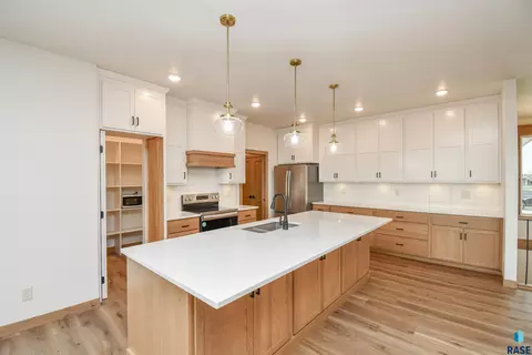 6601 E Fieldview St, Sioux Falls, SD 57110 photo 15