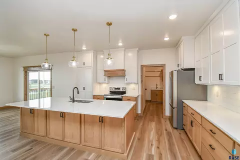 6601 E Fieldview St, Sioux Falls, SD 57110 photo 17