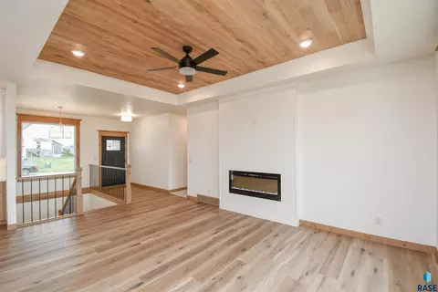 6601 E Fieldview St, Sioux Falls, SD 57110 photo 9