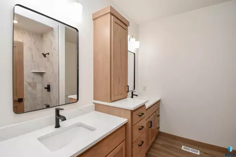 6601 E Fieldview St, Sioux Falls, SD 57110 photo 30