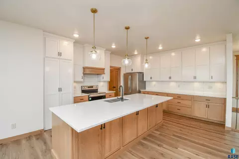 6601 E Fieldview St, Sioux Falls, SD 57110 photo 16