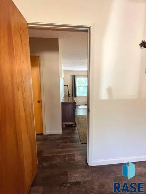 Entry Way - 114 N Maple Ave, Pierre, SD 57501 photo 1 of 12