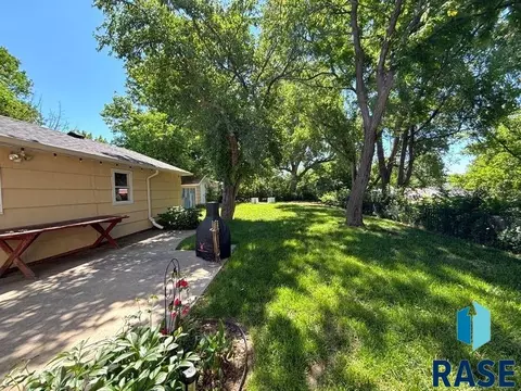 Exterior - 114 N Maple Ave, Pierre, SD 57501 photo 22 of 22