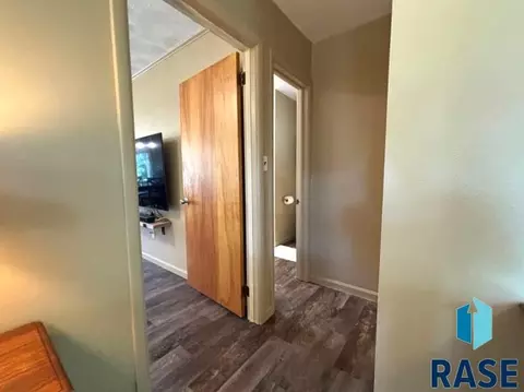 Entry Way - 114 N Maple Ave, Pierre, SD 57501 photo 2 of 12