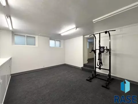 Other - 114 N Maple Ave, Pierre, SD 57501 photo 20 of 35