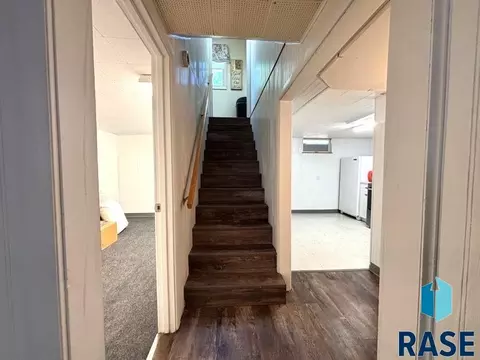 Entry Way - 114 N Maple Ave, Pierre, SD 57501 photo 8 of 12