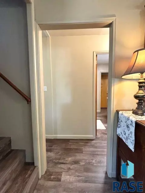 Entry Way - 114 N Maple Ave, Pierre, SD 57501 photo 4 of 12